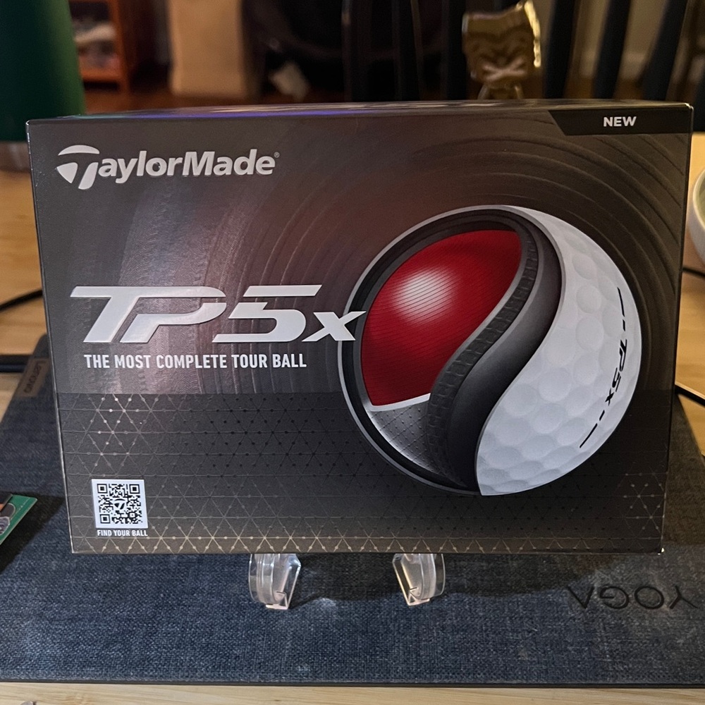 TaylorMade TP5x Tour Golf Balls - White and Red
